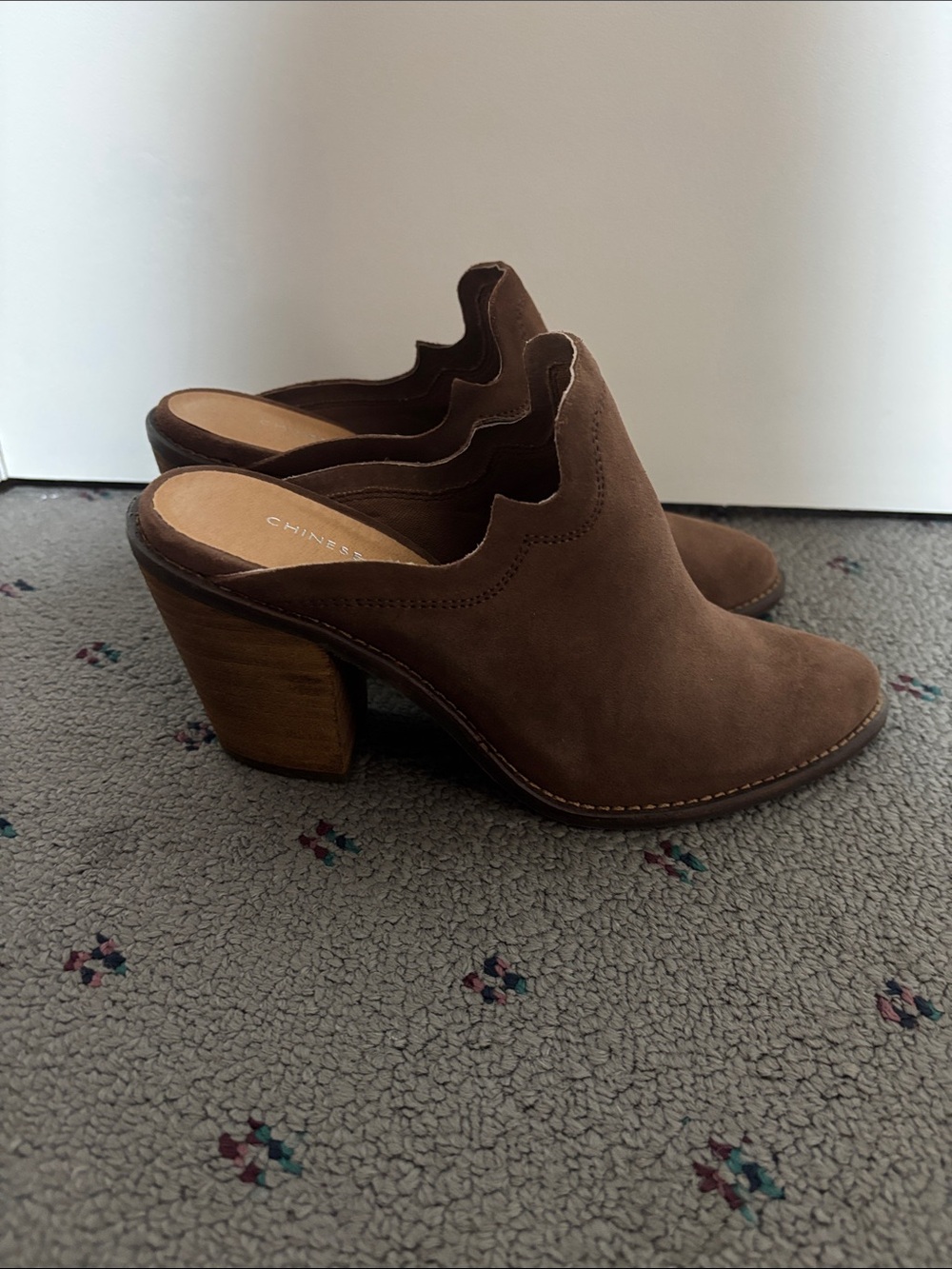 Chinese Laundry Brown Scalloped Suede Block Heel Mules